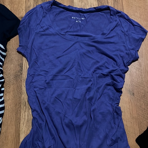 Maternity t-shirts.  Coral & grey striped shirt is a Large but all fit the same. - Picture 5 of 7
